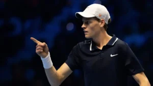 Read more about the article Jannik Sinner Secures Spot in ATP Finals Semi-Finals with Impressive Performance in Turin